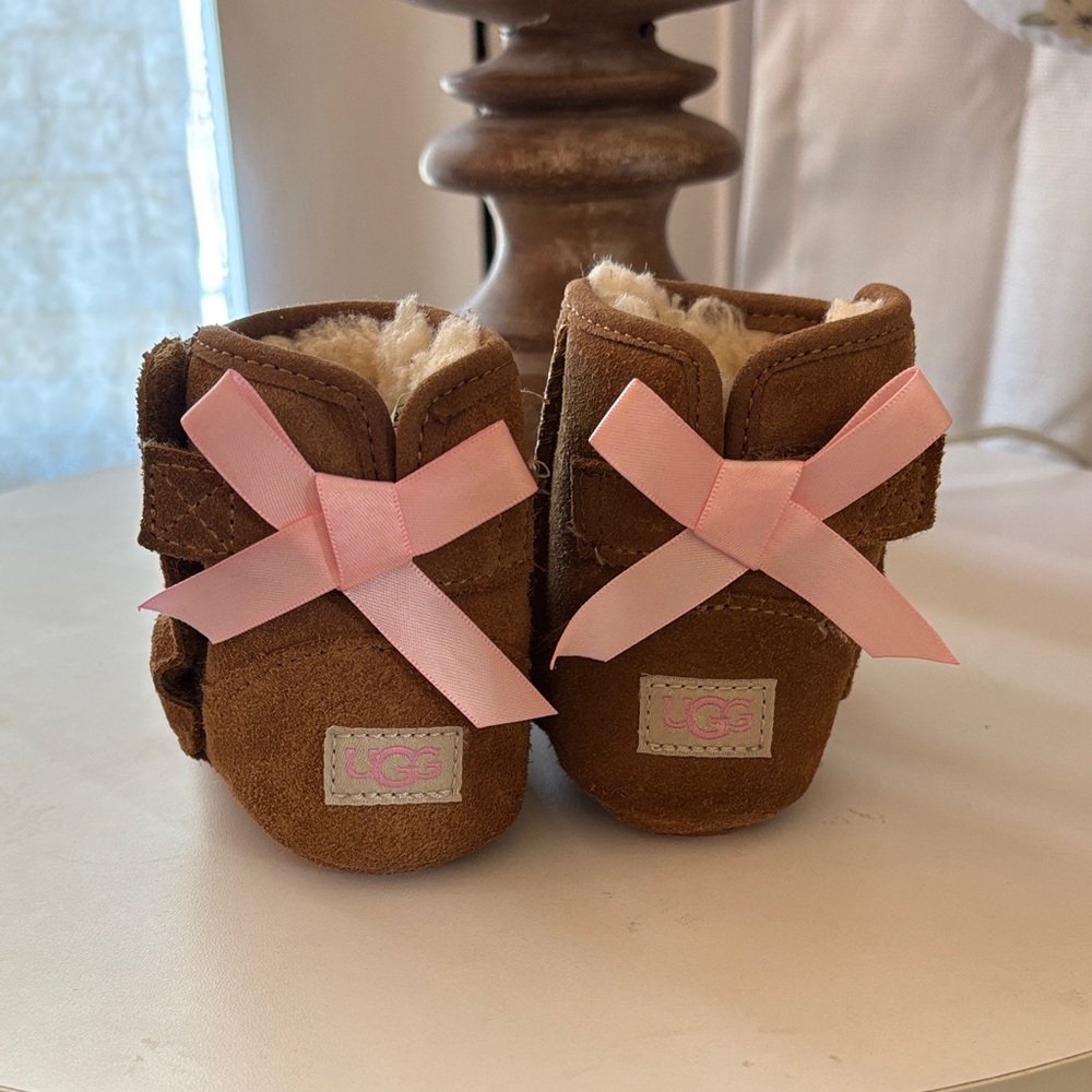 UGG Tan Baby Booties with Pink Bows 2/3 - Picture 3 of 7
